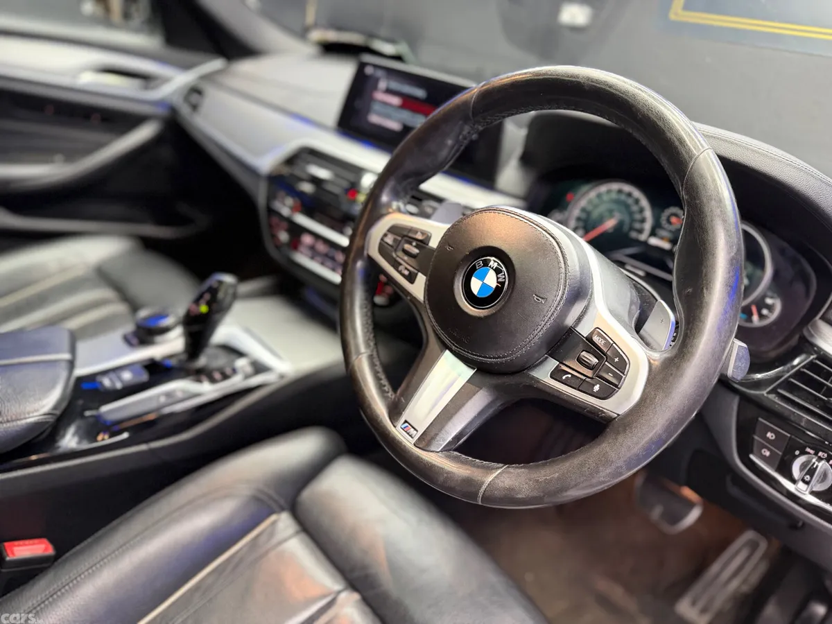 BMW 5-Series Saloon, Petrol Plug-in Hybrid, 2017, White