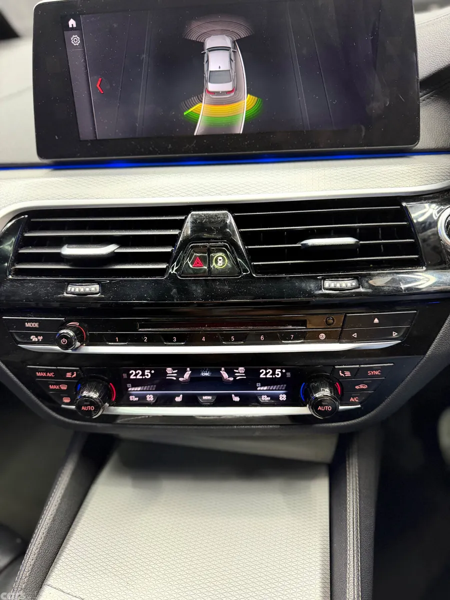 BMW 5-Series Saloon, Petrol Plug-in Hybrid, 2017, White