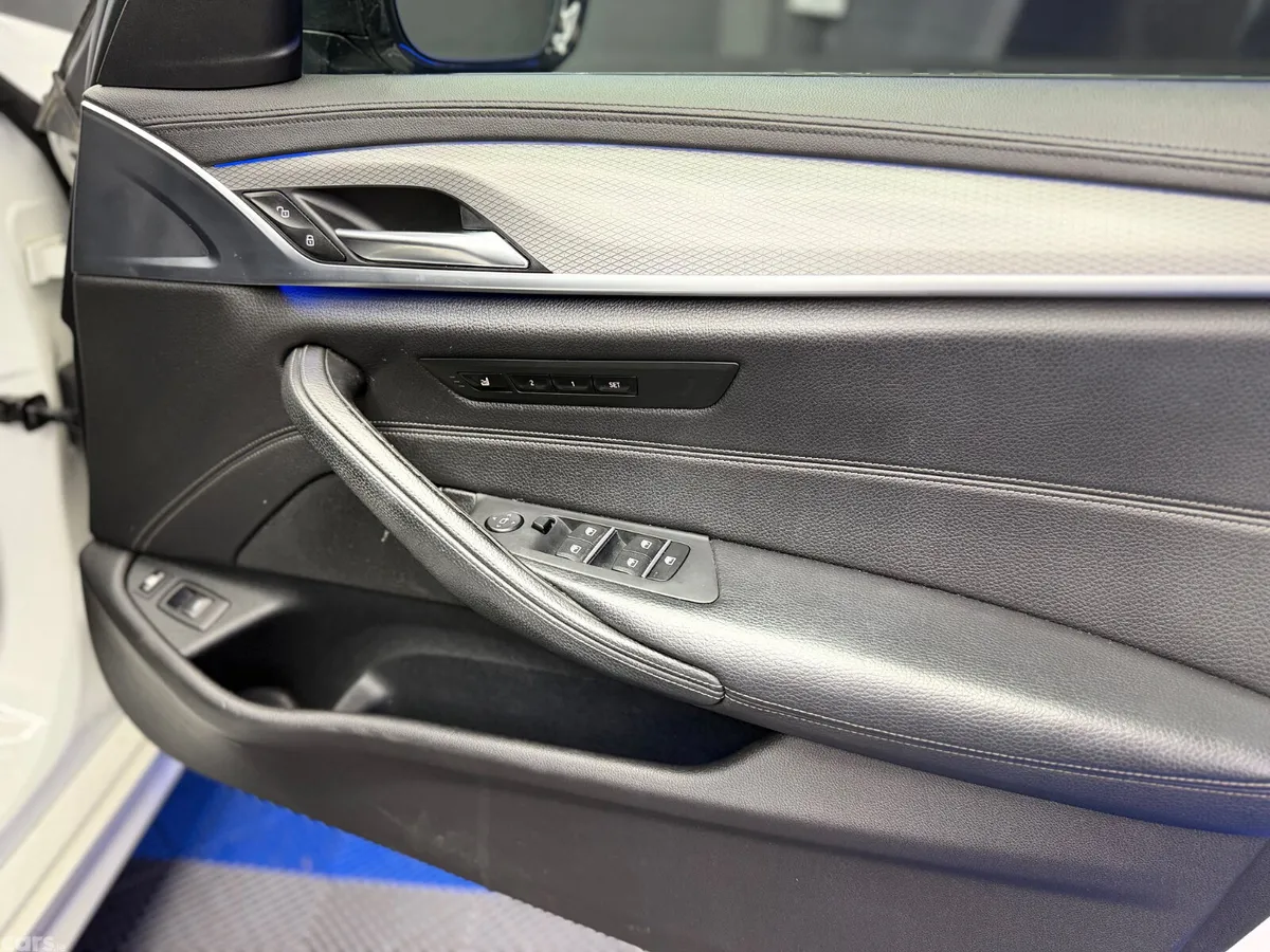 BMW 5-Series Saloon, Petrol Plug-in Hybrid, 2017, White