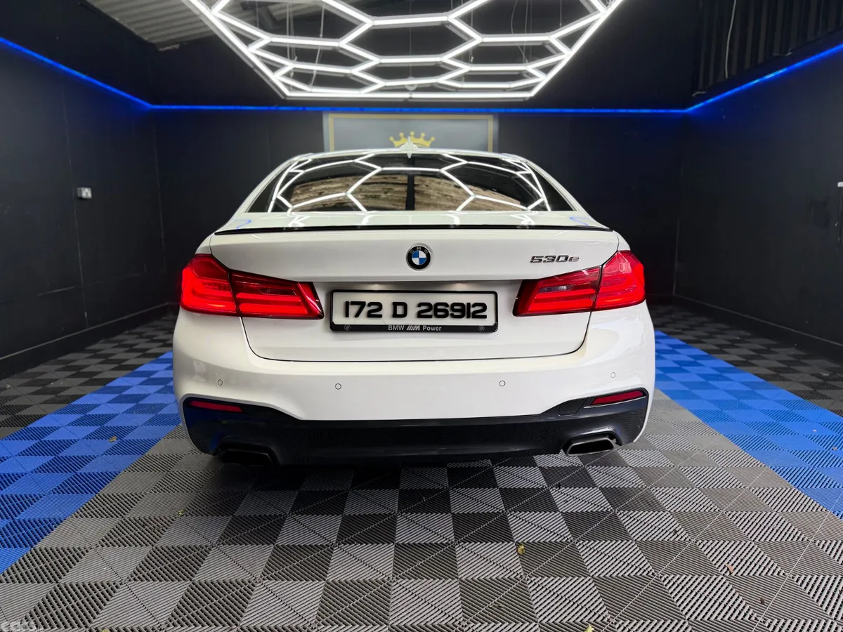 BMW 5-Series Saloon, Petrol Plug-in Hybrid, 2017, White