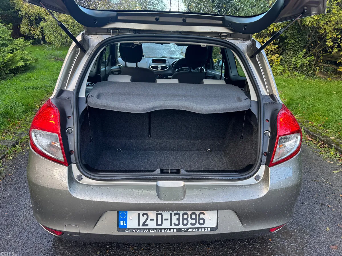 Renault Clio Hatchback, Petrol, 2012, Gold