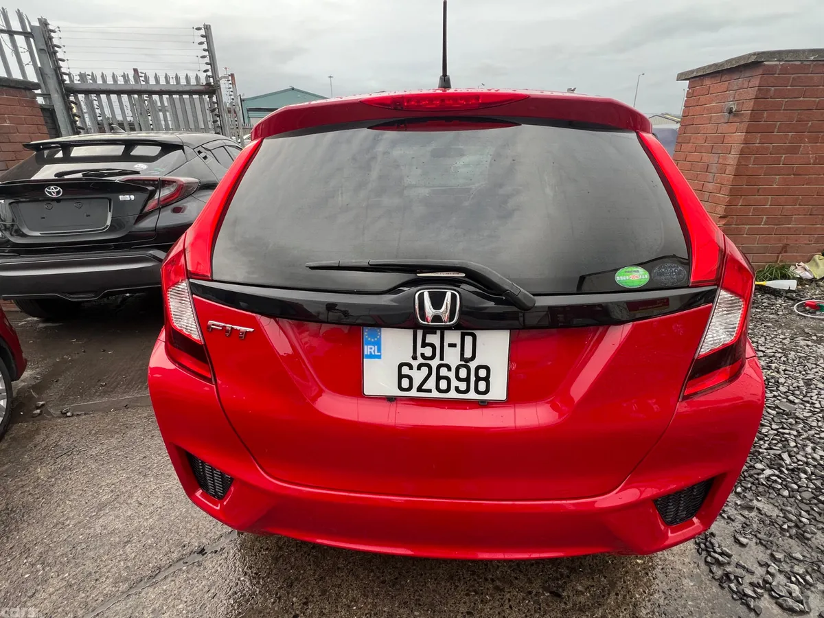 Honda Fit Hatchback, Petrol, 2015, Red