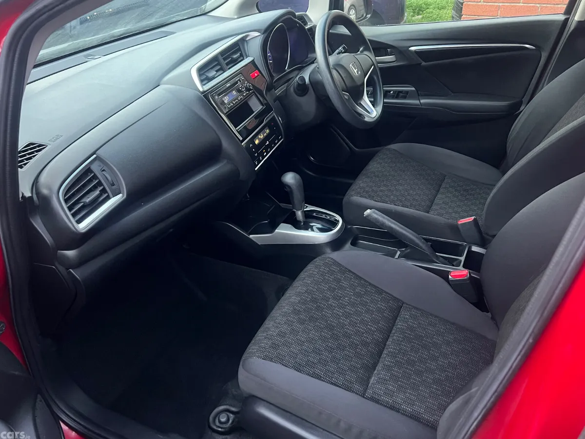 Honda Fit Hatchback, Petrol, 2015, Red