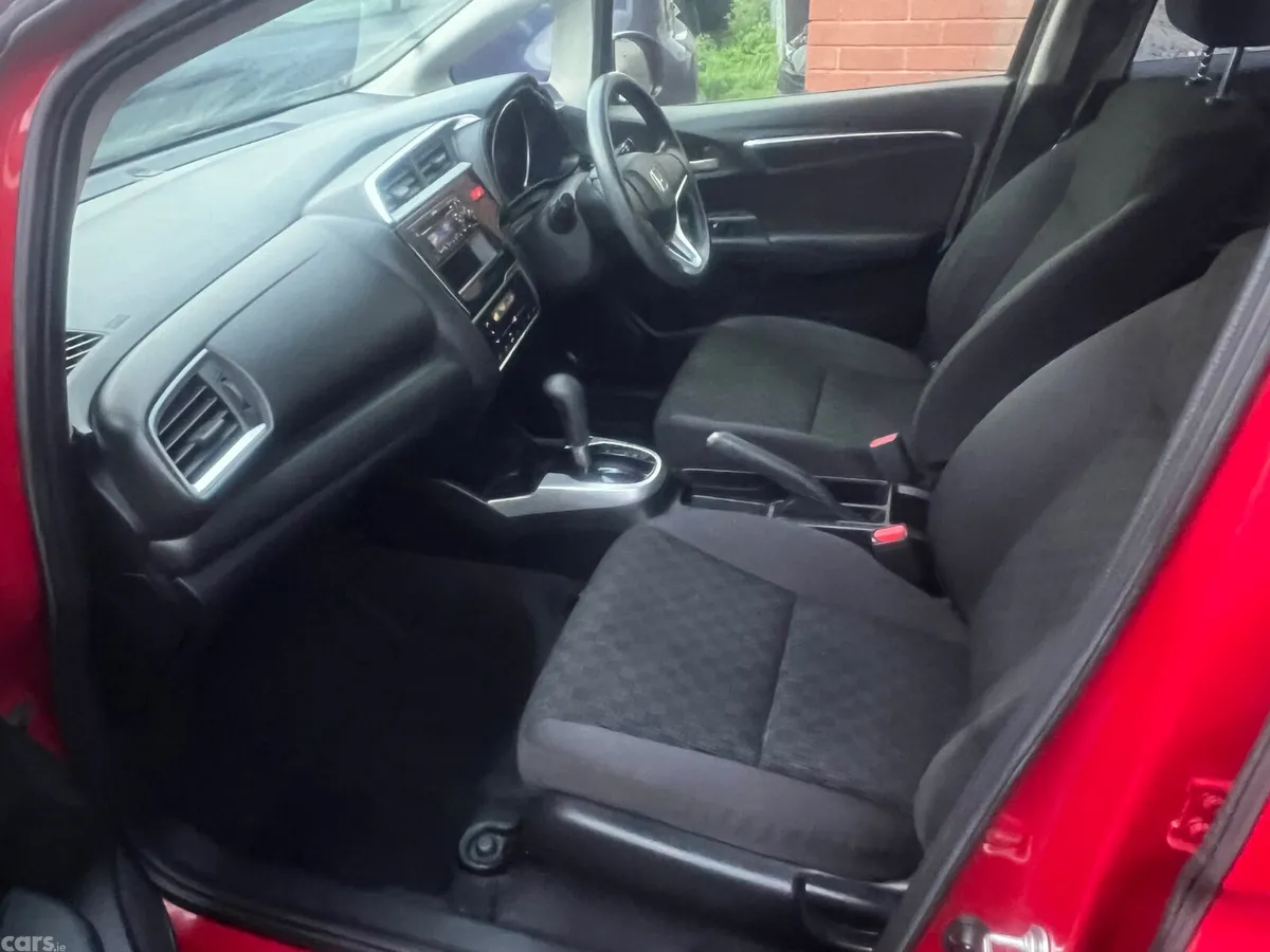 Honda Fit Hatchback, Petrol, 2015, Red