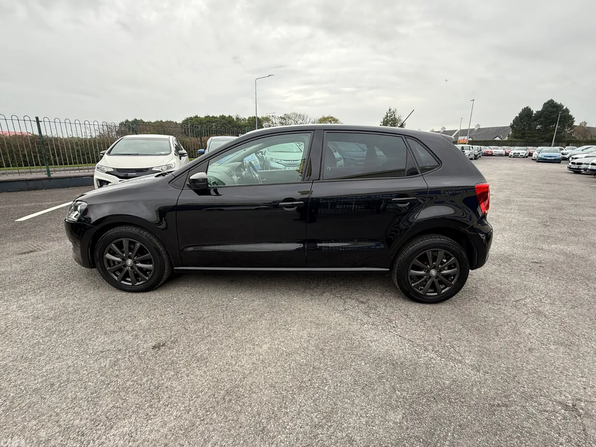 Volkswagen Polo Hatchback, Petrol, 2013, Black