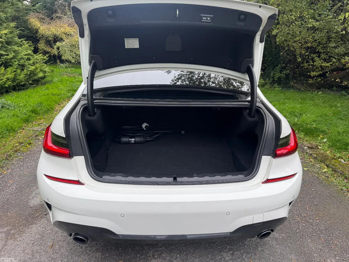 BMW 3-Series Saloon, Petrol Plug-in Hybrid, 2020, White