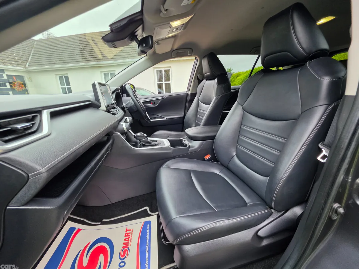 Toyota RAV4 SUV, Petrol Hybrid, 2022, Grey