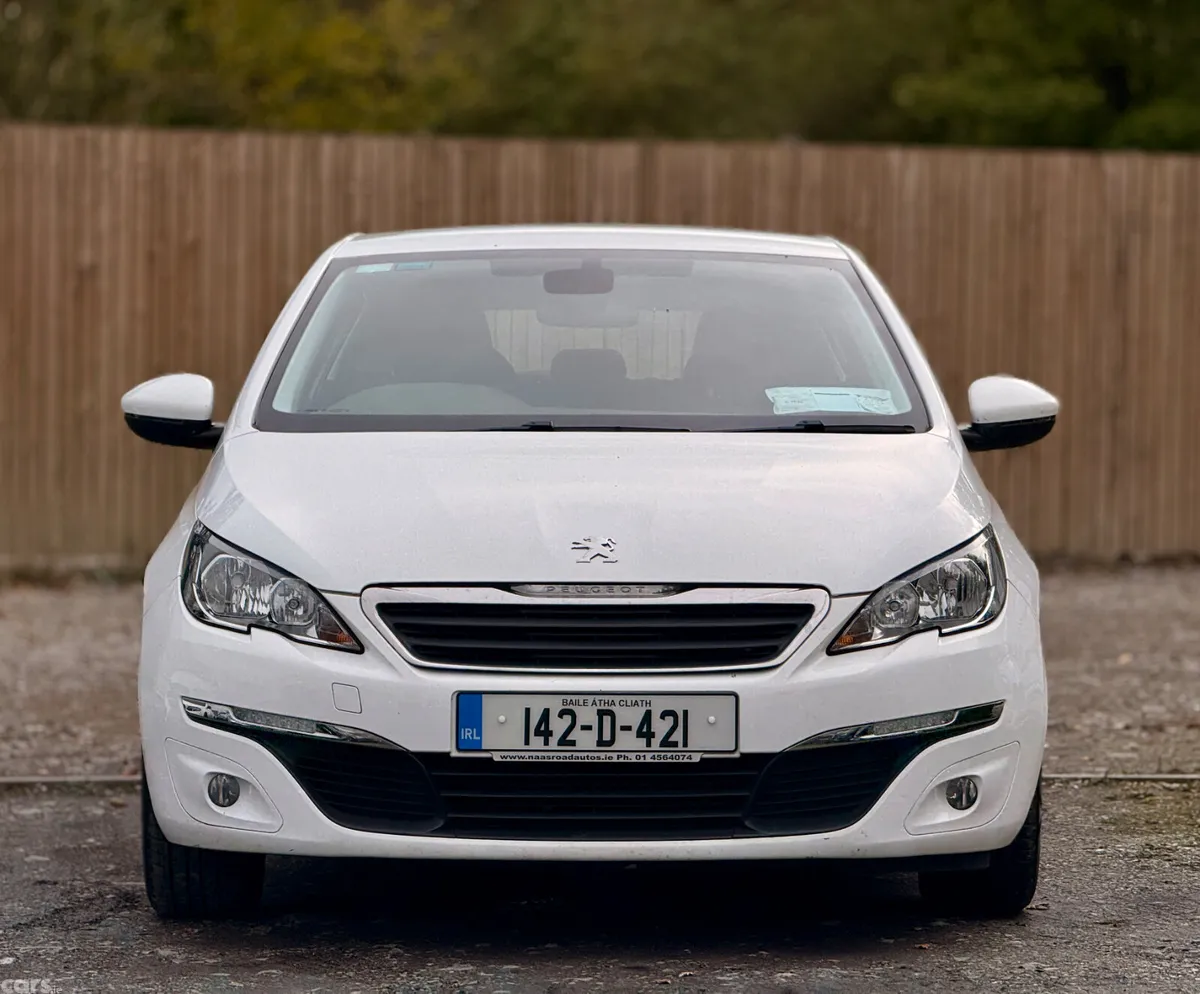 Peugeot 308 Hatchback, Petrol, 2014, White