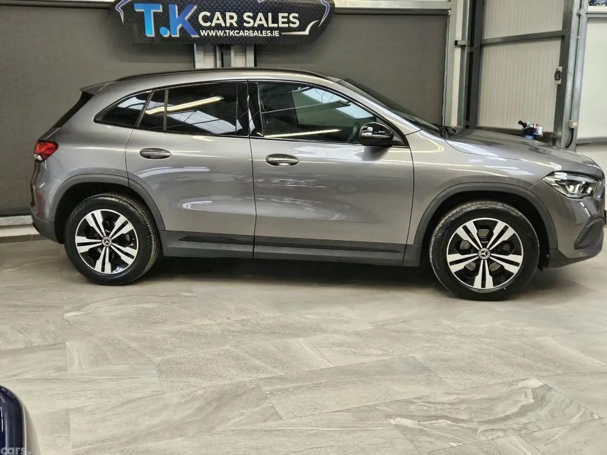 Mercedes-Benz GLA SUV, Diesel, 2020, Grey