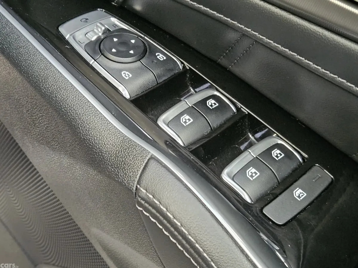 Kia Sorento SUV, Petrol Plug-in Hybrid, 2025, Black