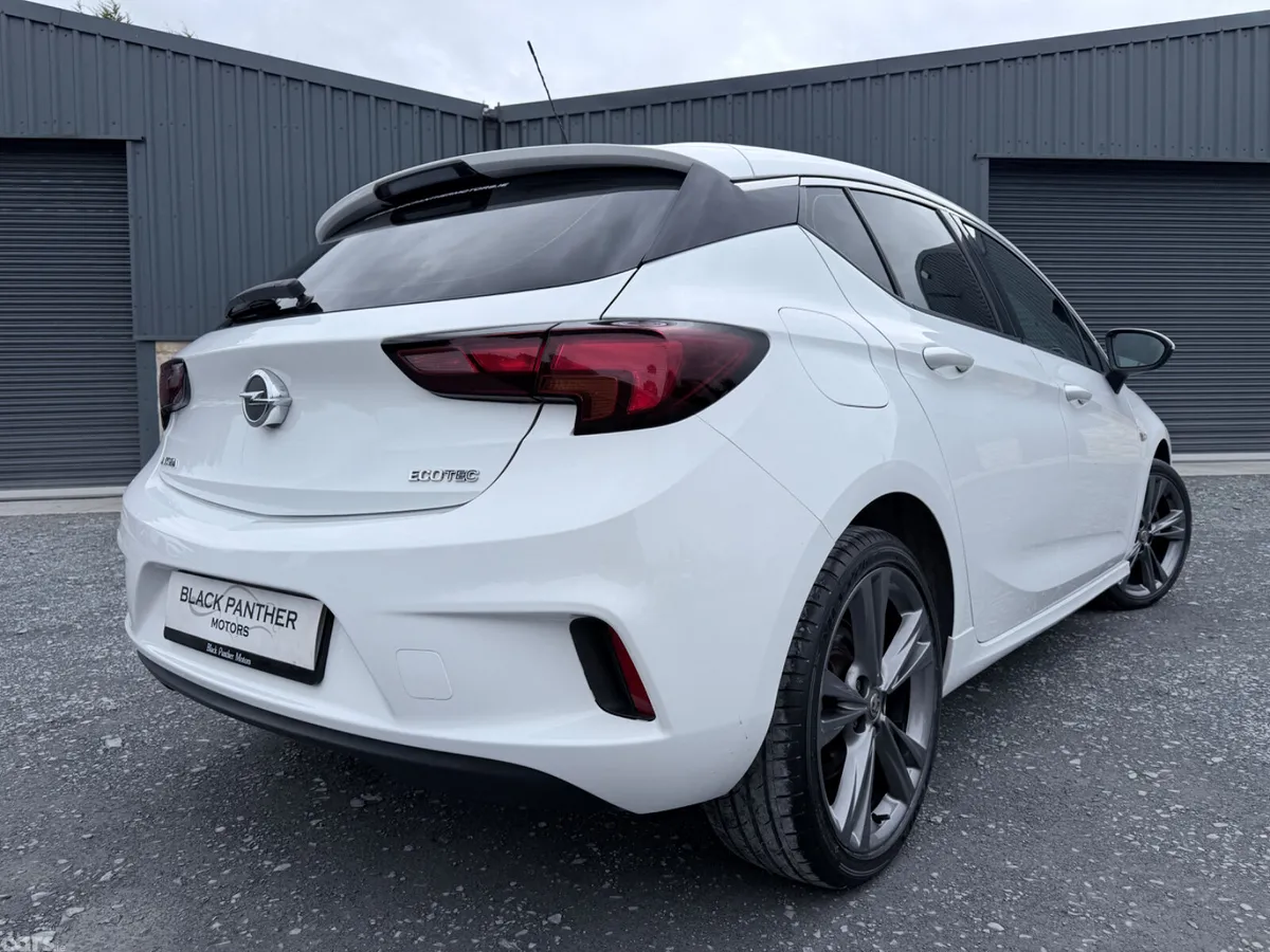 Opel Astra Hatchback, Petrol, 2019, White