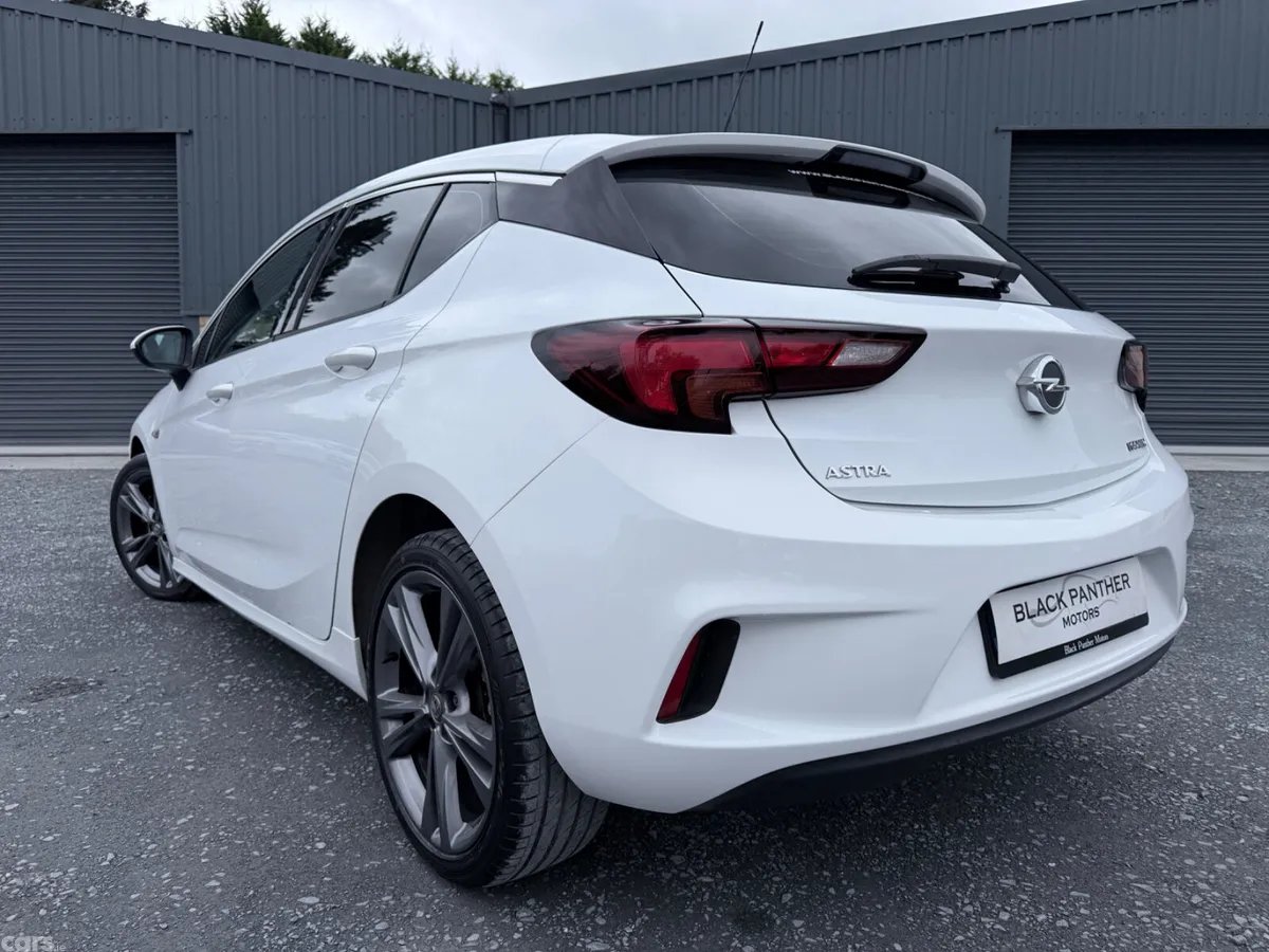 Opel Astra Hatchback, Petrol, 2019, White