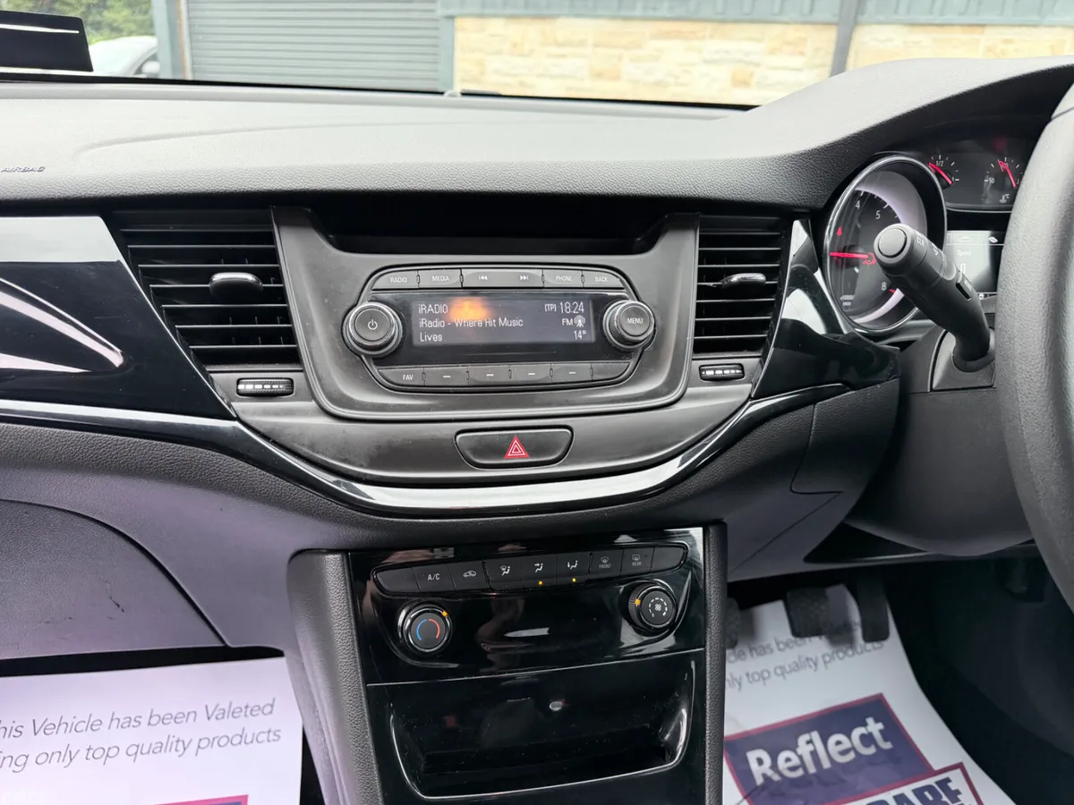 Opel Astra Hatchback, Petrol, 2019, White