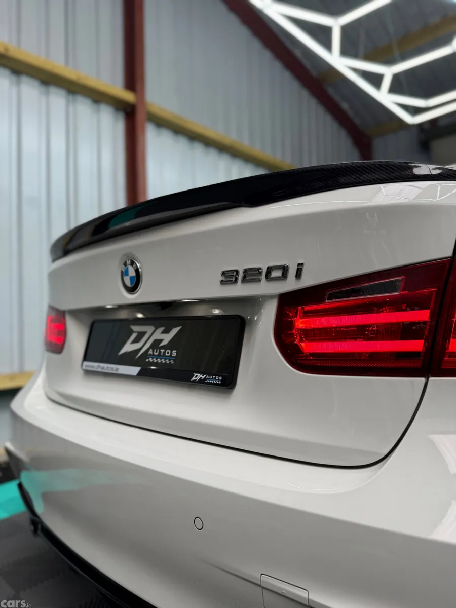 BMW 3-Series Saloon, Petrol, 2015, White