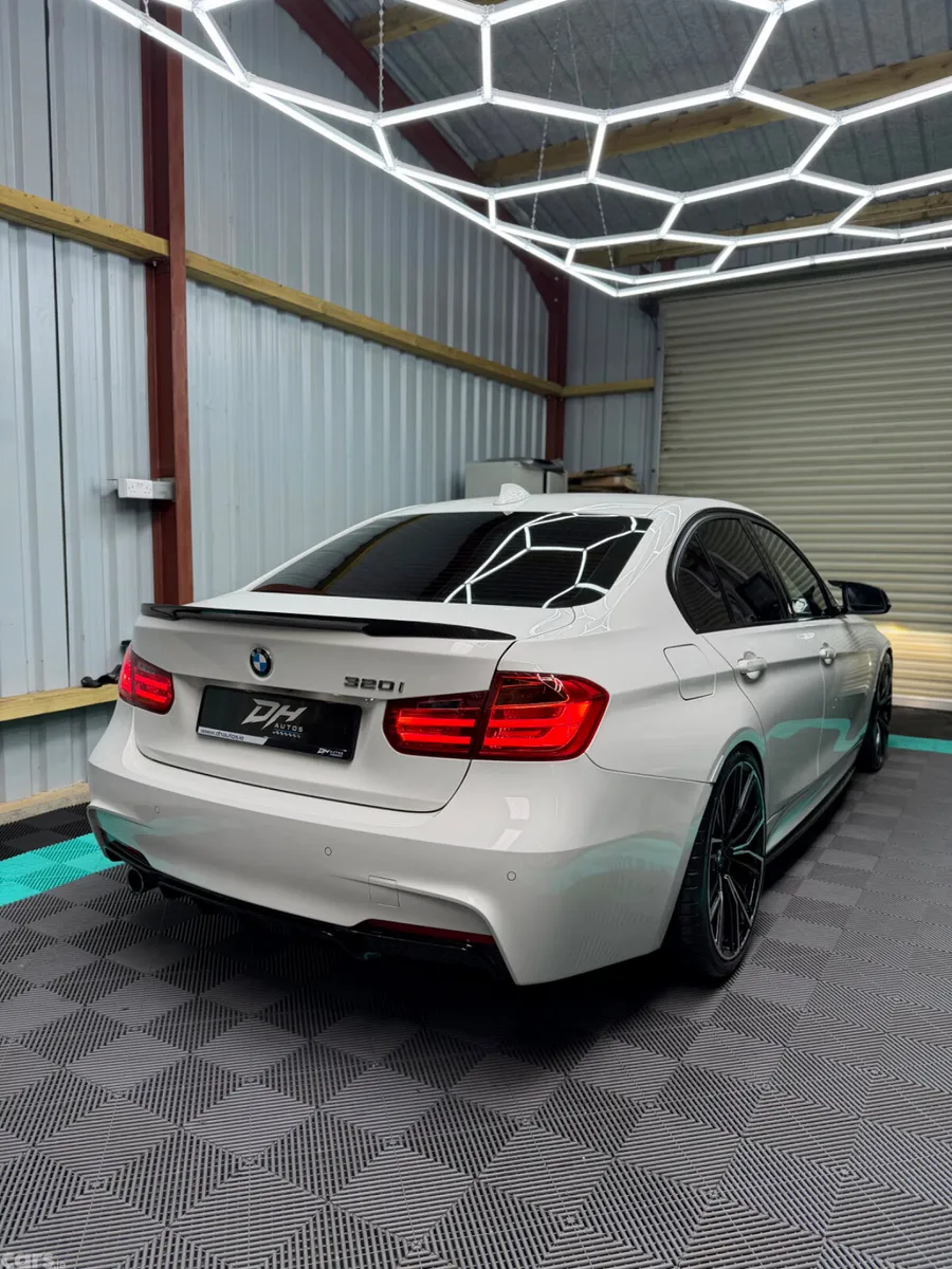 BMW 3-Series Saloon, Petrol, 2015, White