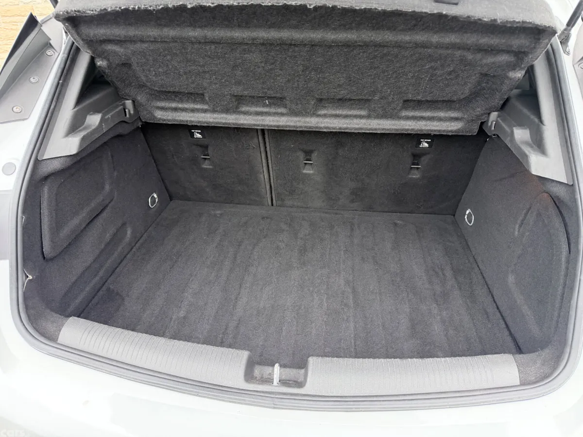 Opel Astra Hatchback, Petrol, 2019, White