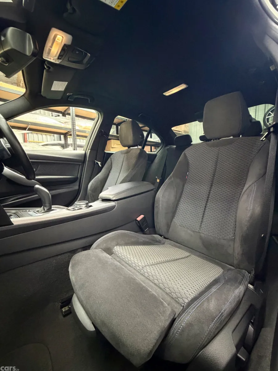 BMW 3-Series Saloon, Petrol, 2015, White