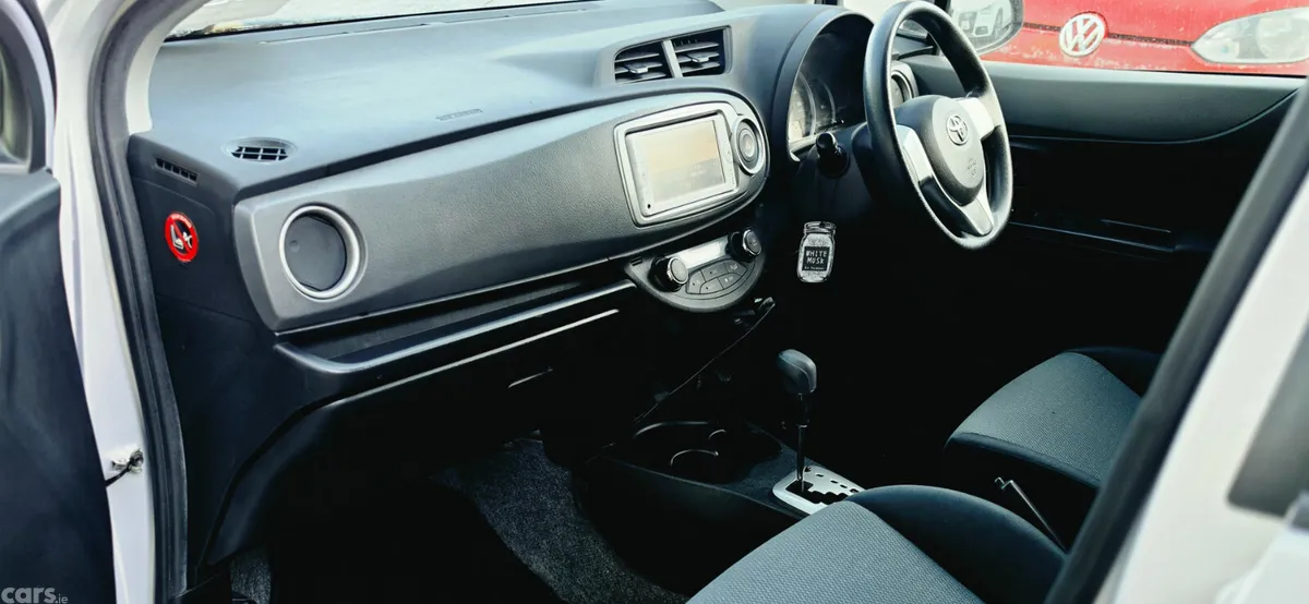 Toyota Vitz Hatchback, Petrol, 2014, Silver