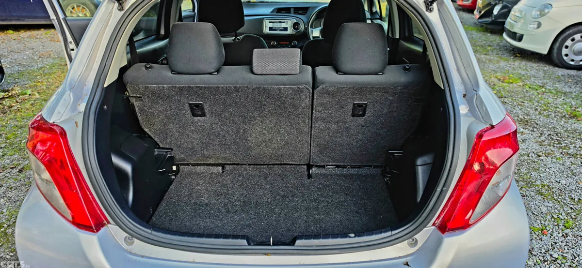Toyota Vitz Hatchback, Petrol, 2014, Silver