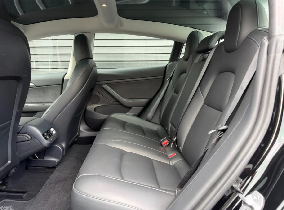 Tesla Model 3 Saloon, Electric, 2021, Black