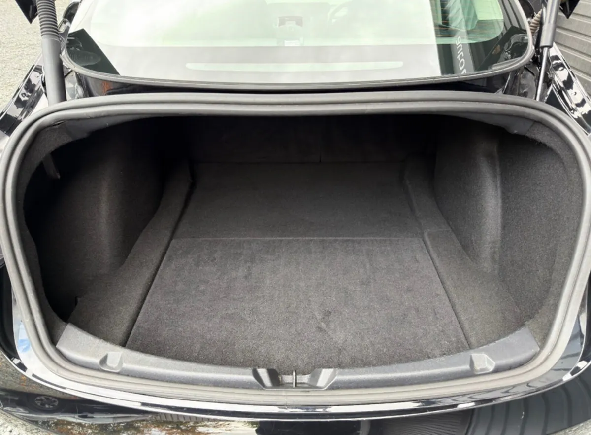 Tesla Model 3 Saloon, Electric, 2021, Black
