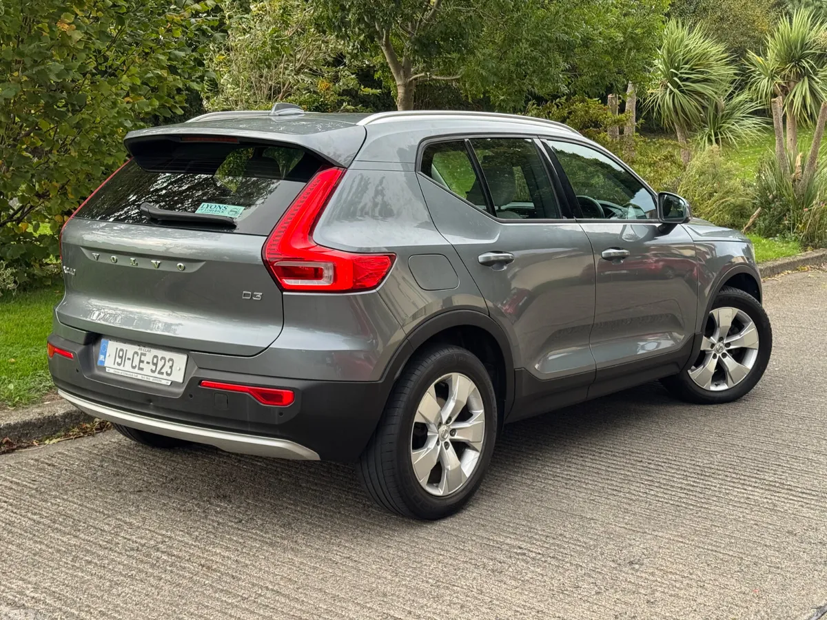 Volvo XC40 SUV, Diesel, 2019, Grey