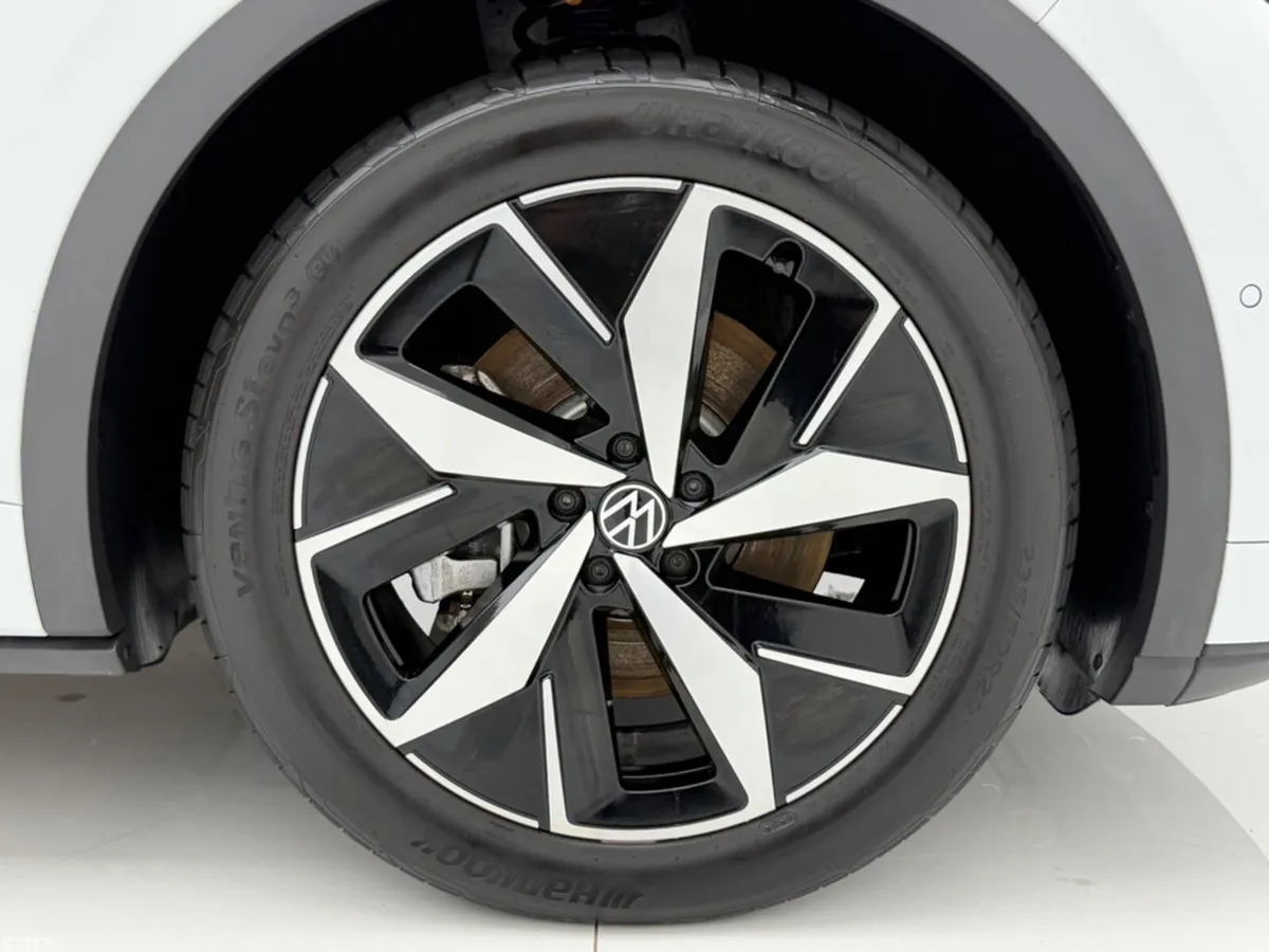 Volkswagen ID.4 Estate, Electric, 2025, White