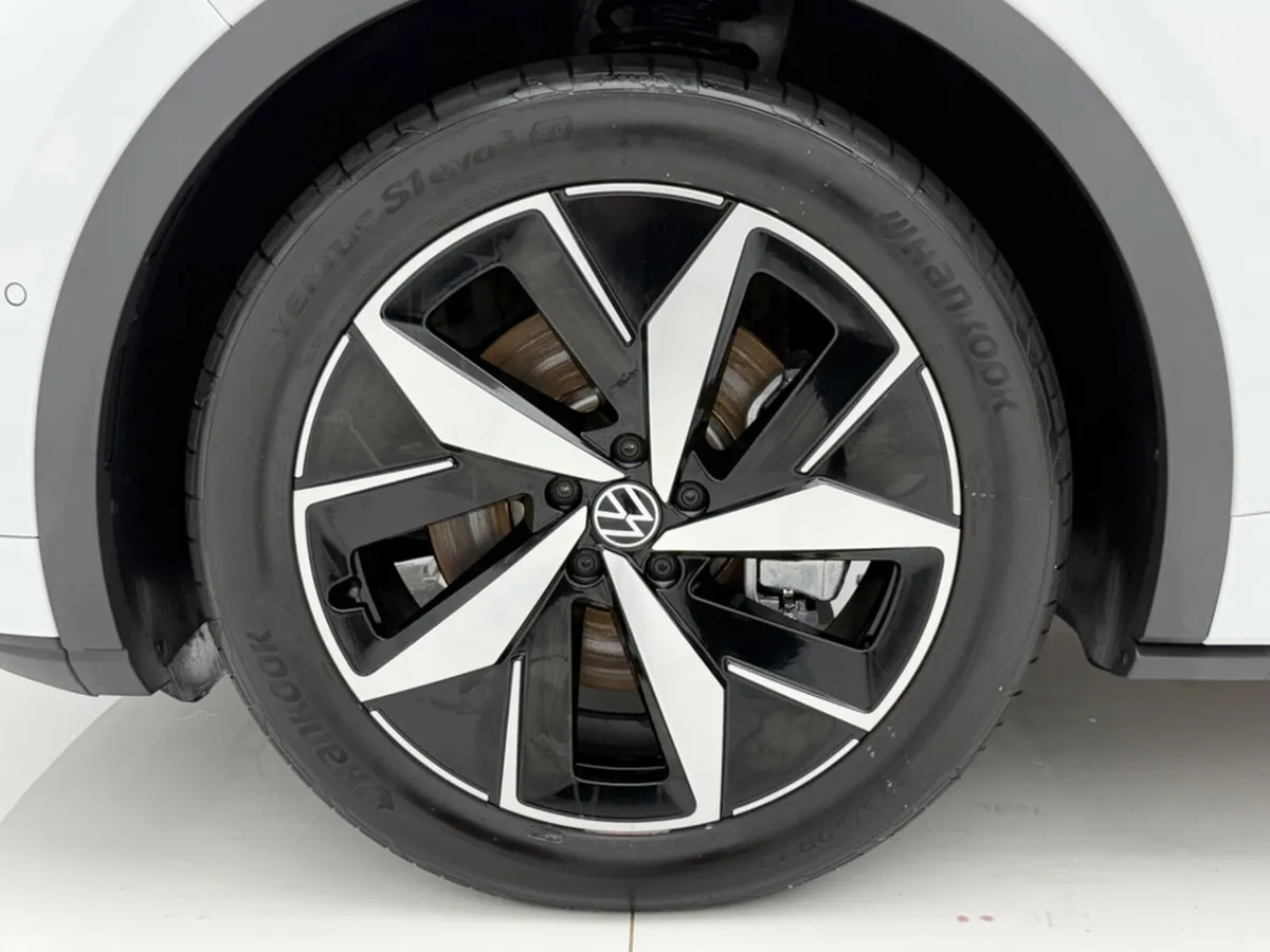 Volkswagen ID.4 Estate, Electric, 2025, White