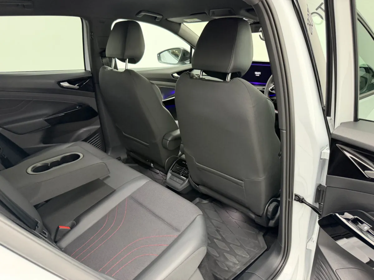Volkswagen ID.4 Estate, Electric, 2025, White