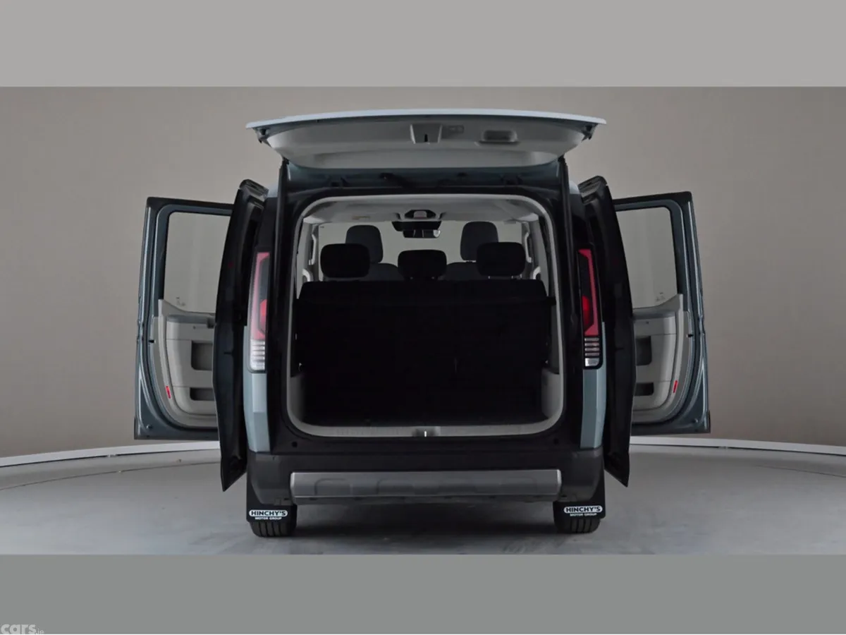 Kia PV5 Minibus, Electric, 2026, Grey