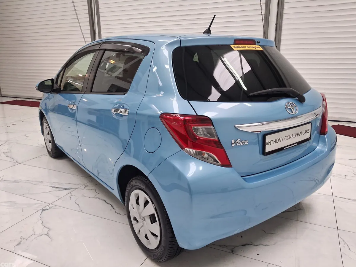 Toyota Vitz Hatchback, Petrol, 2016, Blue