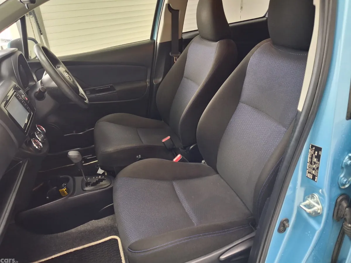 Toyota Vitz Hatchback, Petrol, 2016, Blue