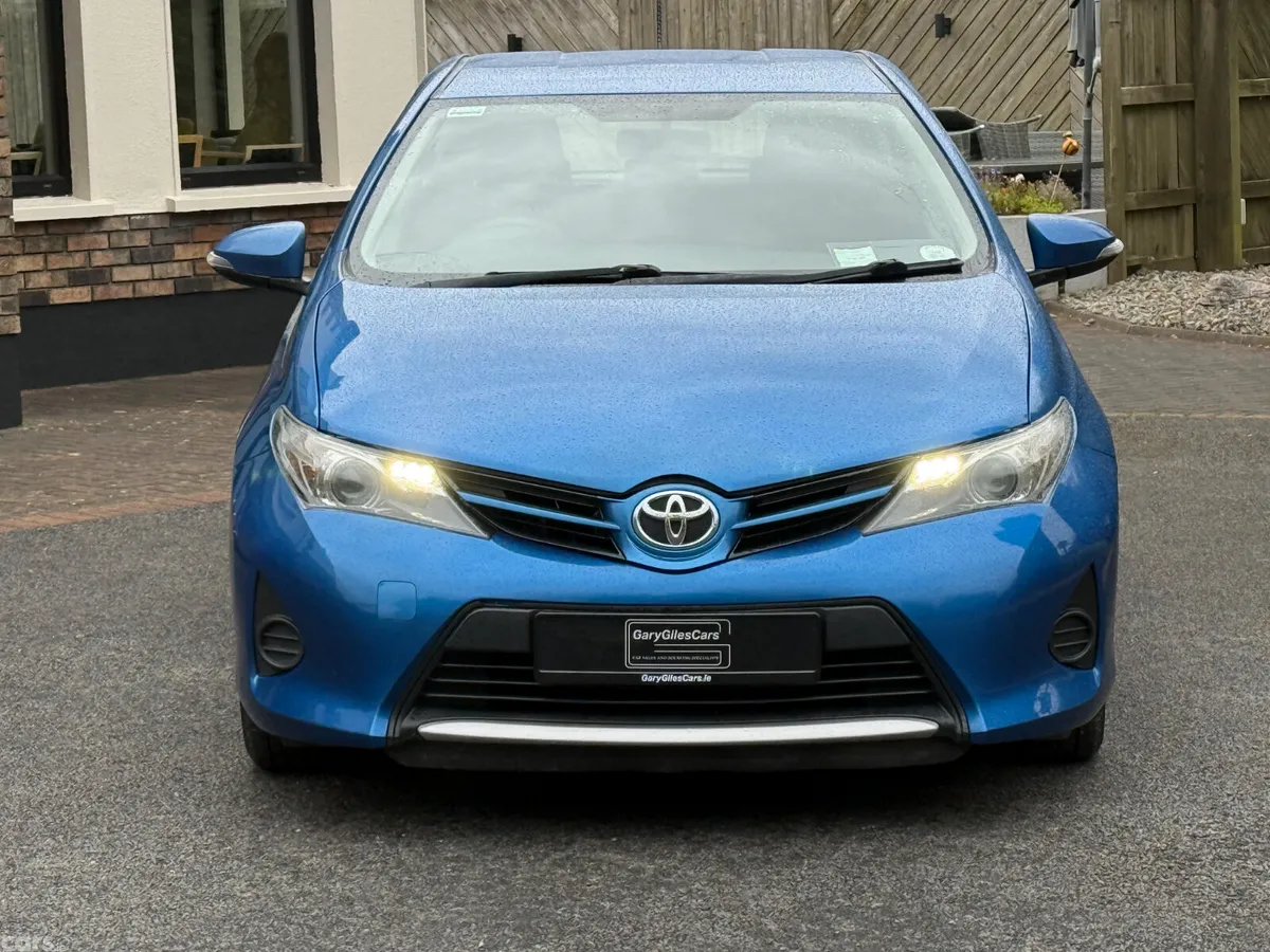 Toyota Auris Hatchback, Diesel, 2014, Blue