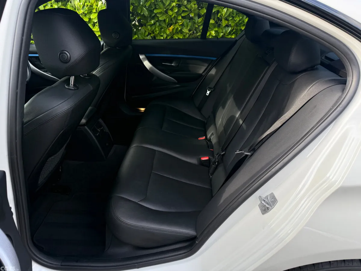 BMW 3-Series Saloon, Diesel, 2017, White