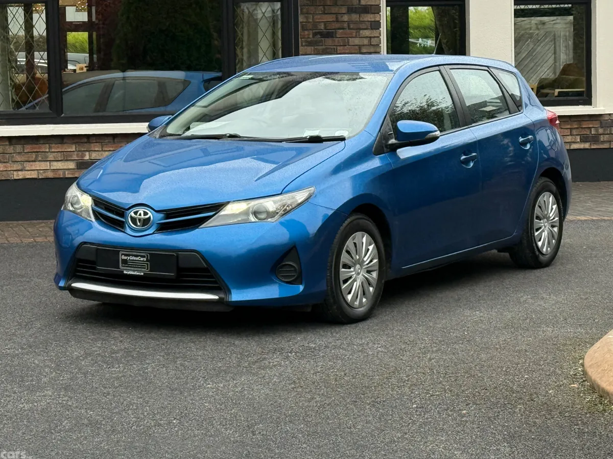 Toyota Auris Hatchback, Diesel, 2014, Blue