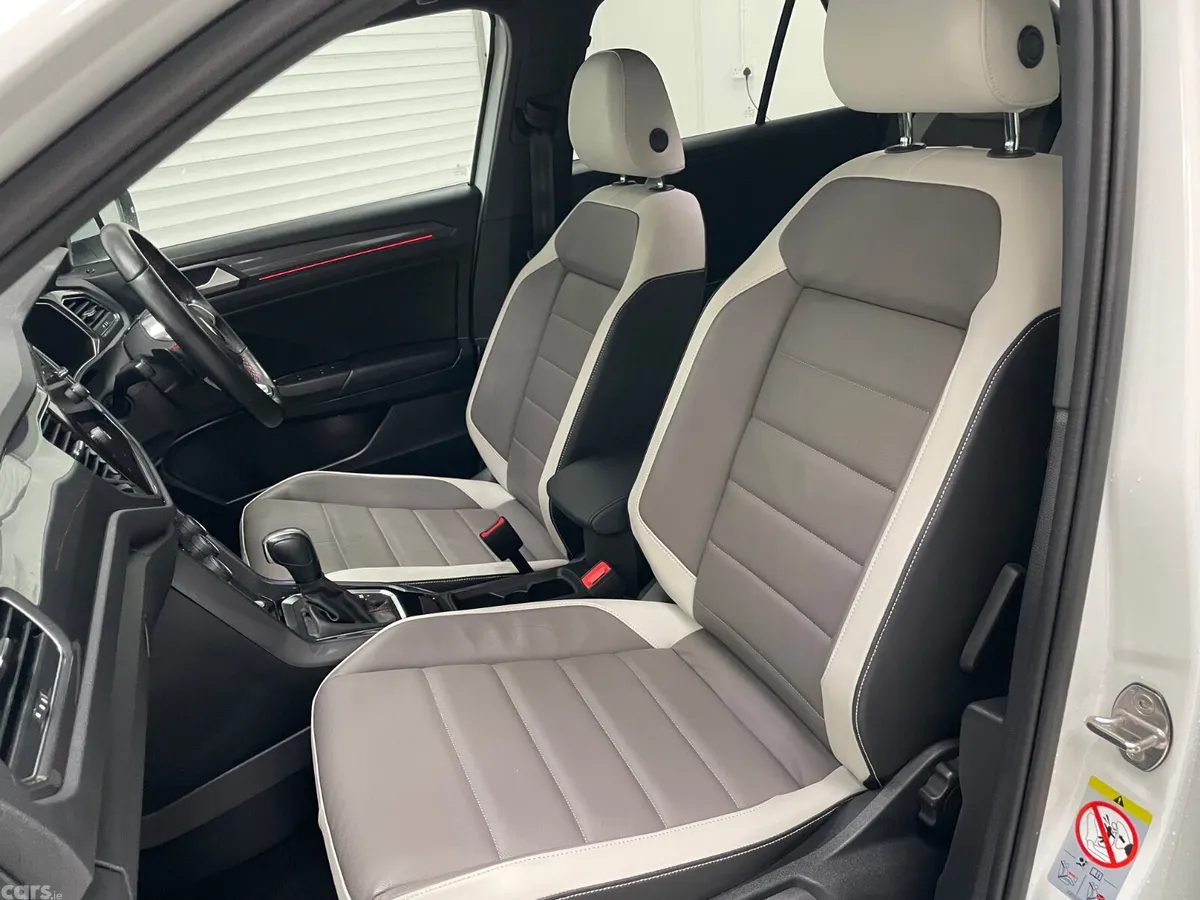 Volkswagen T-Roc Hatchback, Diesel, 2022, White