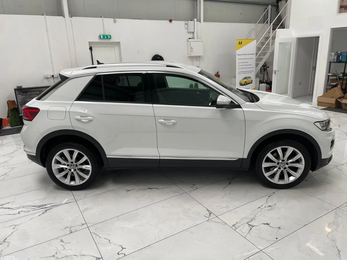 Volkswagen T-Roc Hatchback, Diesel, 2022, White