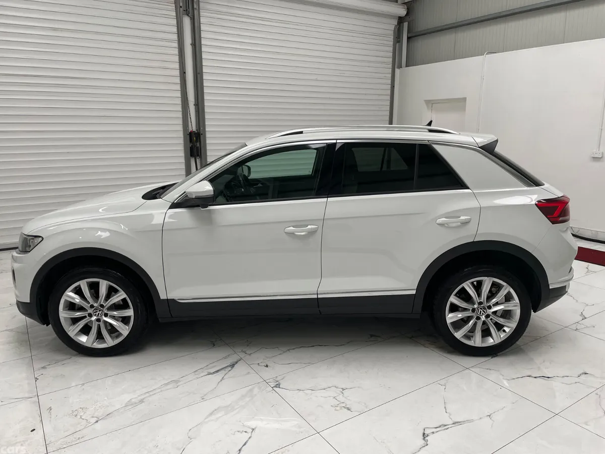 Volkswagen T-Roc Hatchback, Diesel, 2022, White