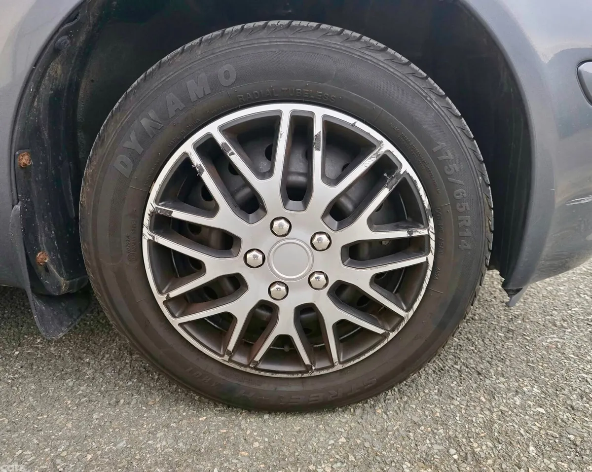 Toyota Yaris Hatchback, Petrol, 2005, Blue