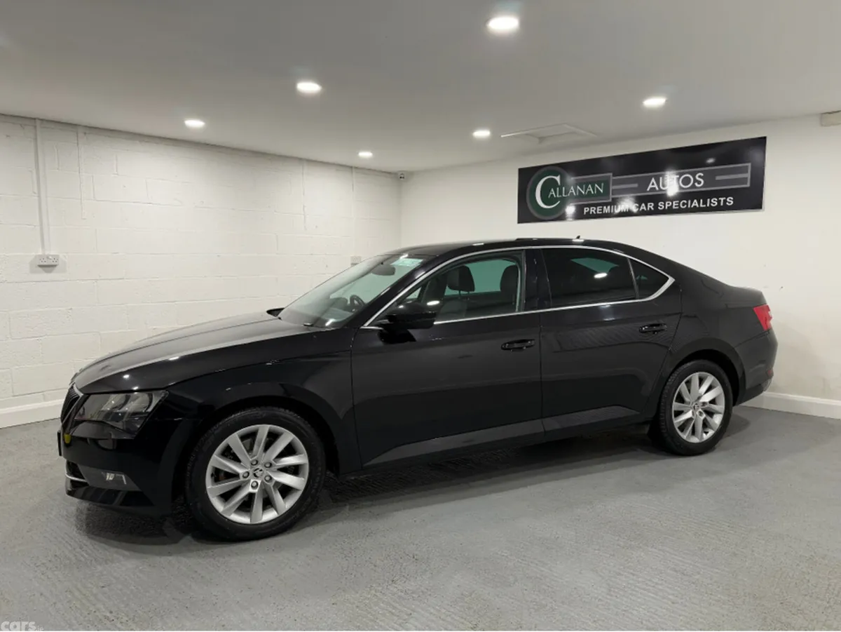Skoda Superb Hatchback, Diesel, 2019, Black