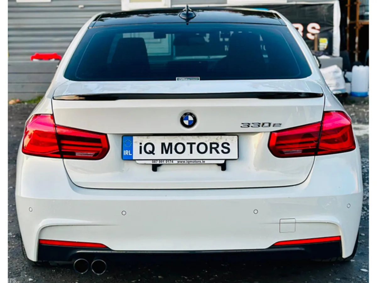 BMW 3-Series Saloon, Petrol Plug-in Hybrid, 2016, White