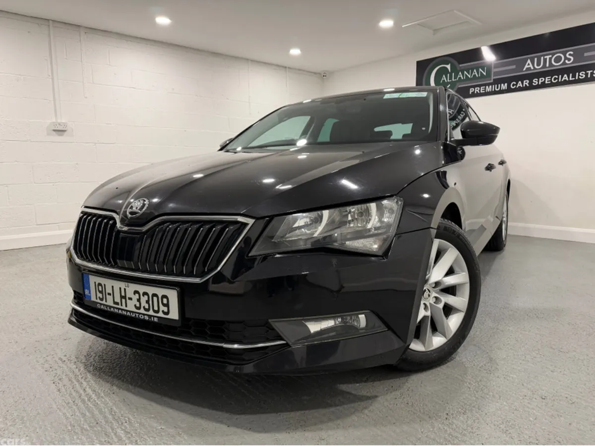 Skoda Superb Hatchback, Diesel, 2019, Black