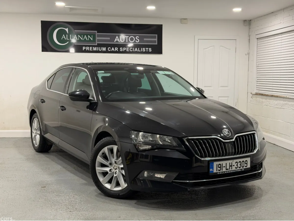 Skoda Superb Hatchback, Diesel, 2019, Black