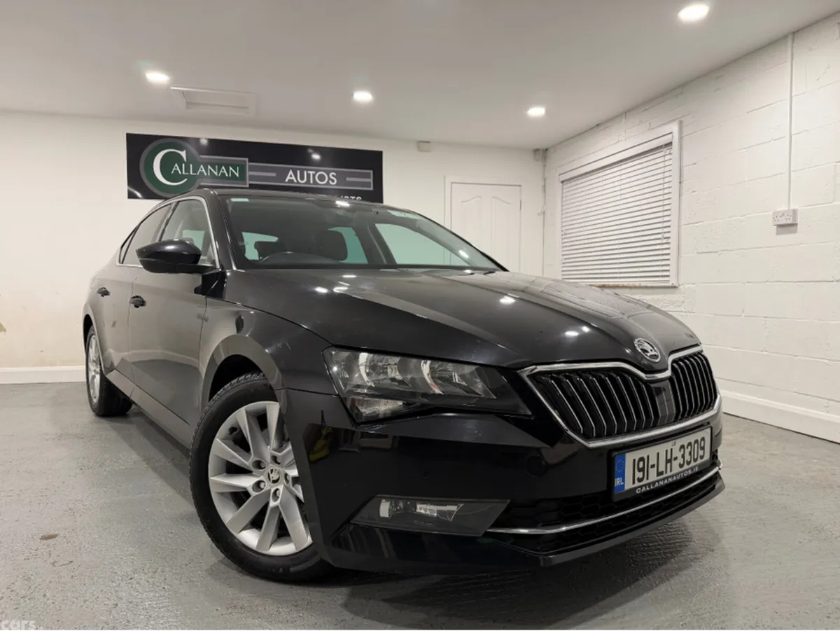 Skoda Superb Hatchback, Diesel, 2019, Black