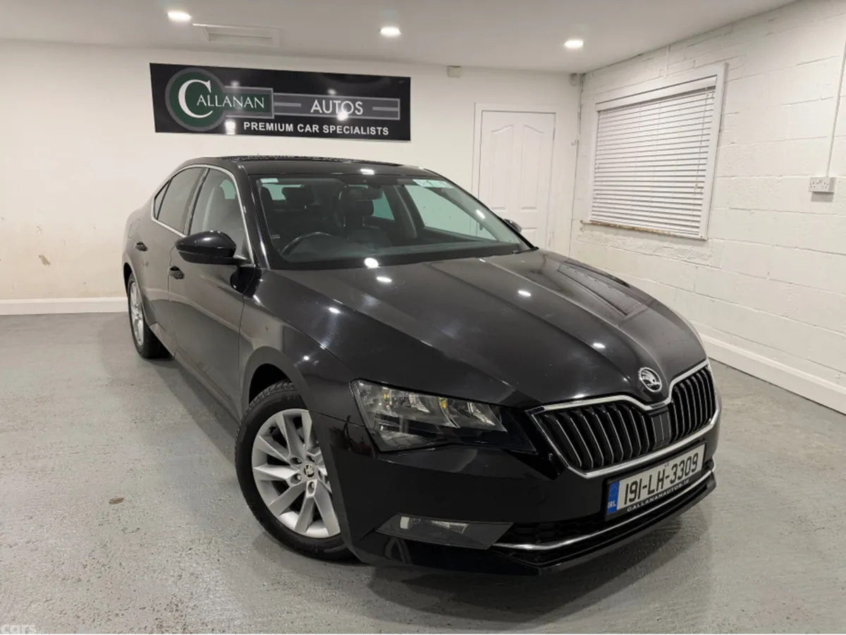 Skoda Superb Hatchback, Diesel, 2019, Black