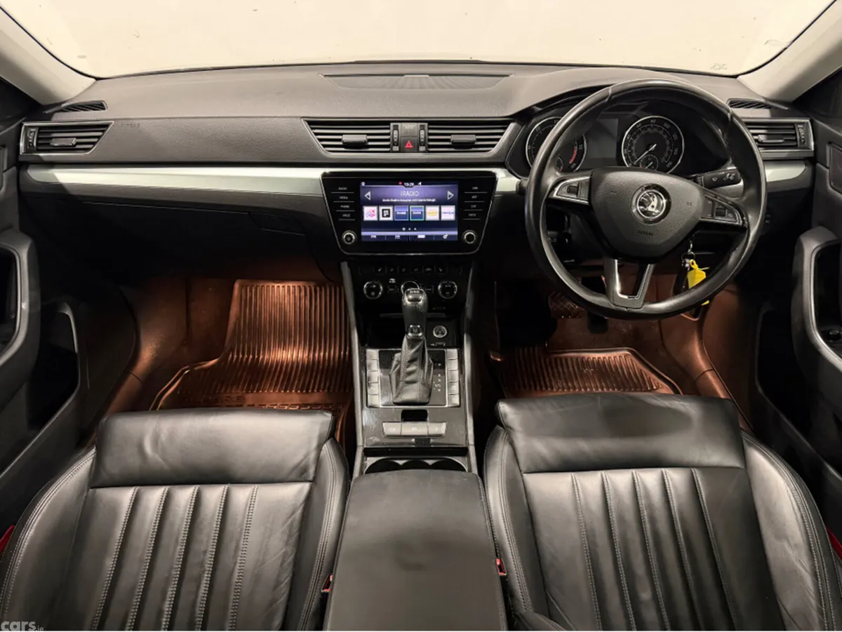 Skoda Superb Hatchback, Diesel, 2019, Black