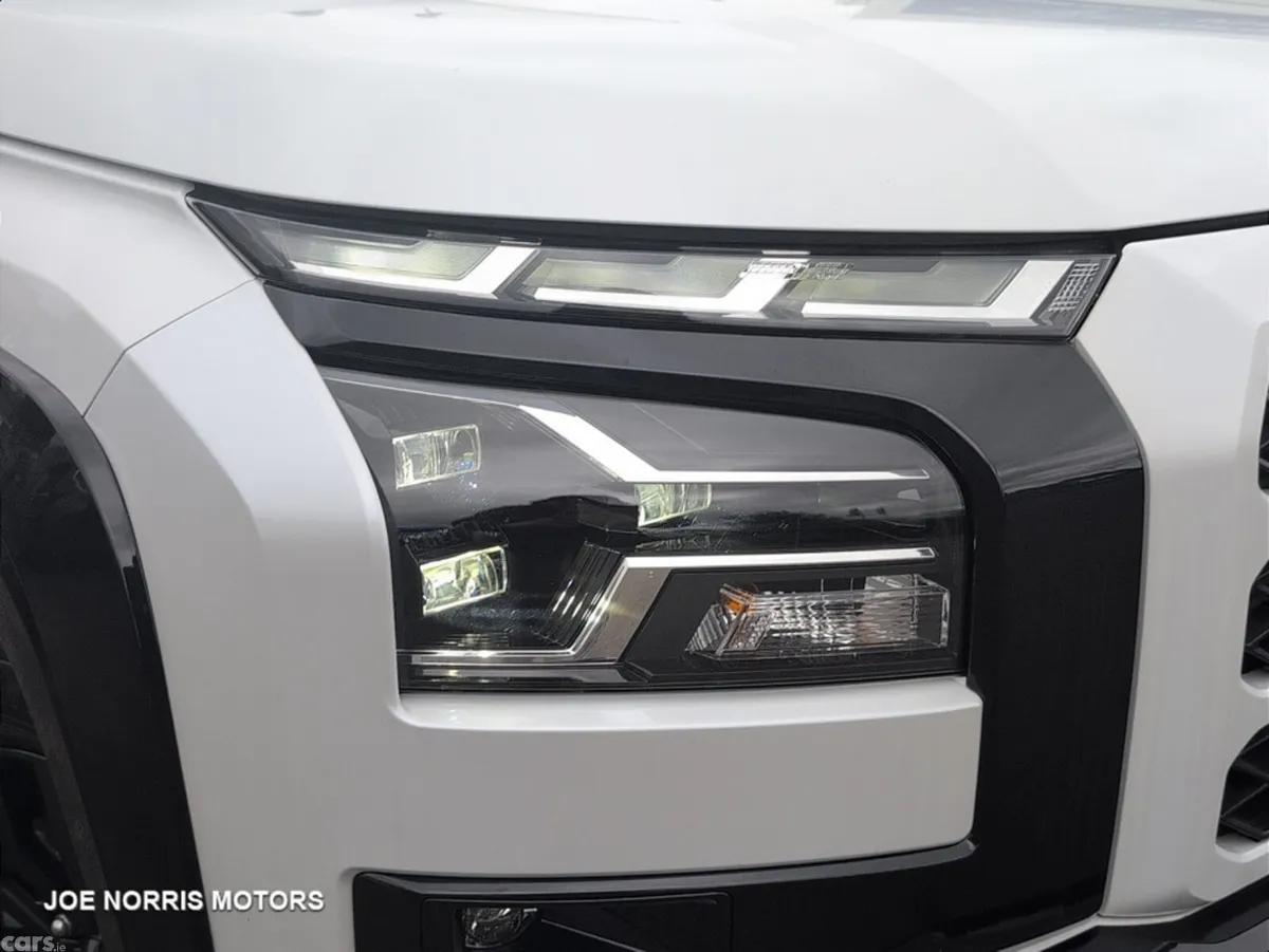 Mitsubishi Other Pick Up, Diesel, 2025, White
