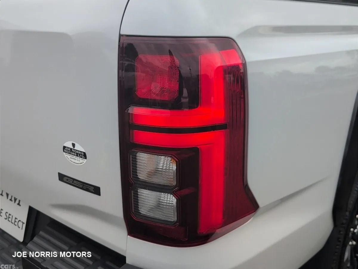 Mitsubishi Other Pick Up, Diesel, 2025, White