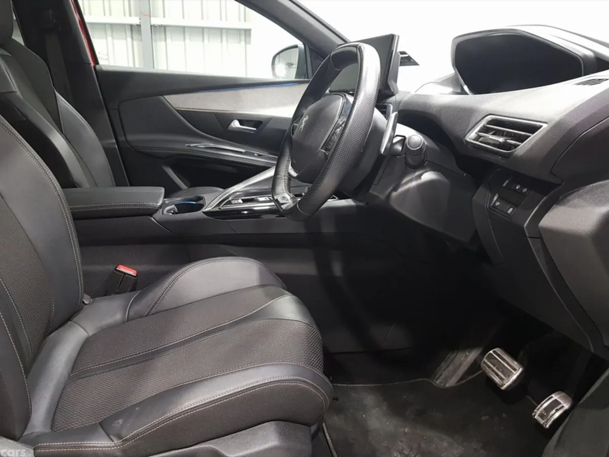 Peugeot 3008 MPV, Diesel, 2024, Red