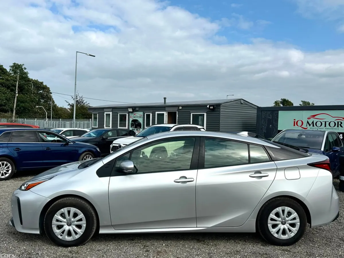 Toyota Prius Hatchback, Petrol Hybrid, 2021, Silver